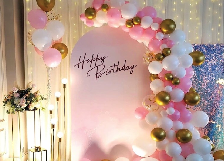 Birthday party catering setup