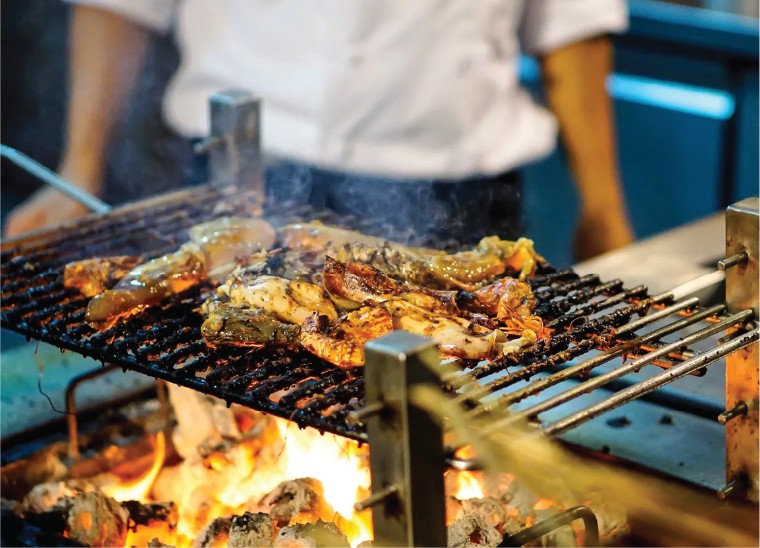 Live grill cooking station